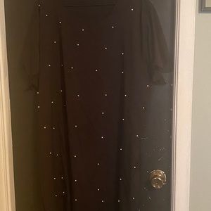 Black dress with pearls-4X